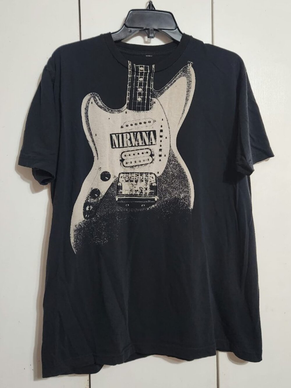 Nirvana Band Adult L Black Kurt Cobain Jag-Stang Guitar Graphic Shirt Distressed